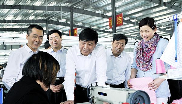 余學友深入平輿縣調(diào)研經(jīng)濟運行工作