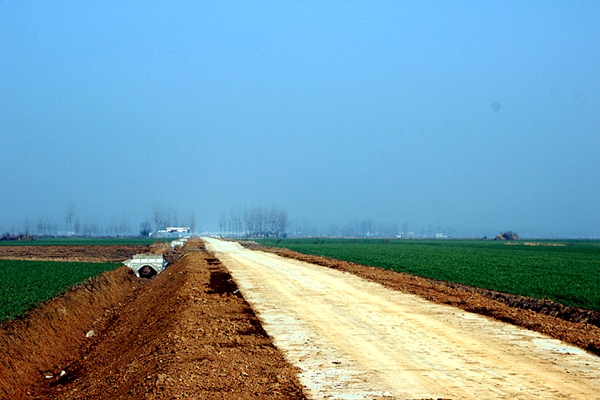 正陽(yáng)縣3萬(wàn)畝高標(biāo)準(zhǔn)農(nóng)田建設(shè)熱火朝天