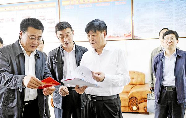 余學友深入汝南確山調研指導縣鄉(xiāng)換屆工作