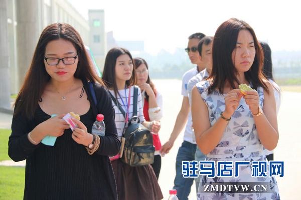 網(wǎng)絡媒體記者聚焦河南徐福記食品