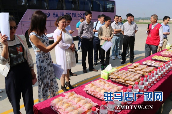 網(wǎng)絡媒體記者聚焦河南徐福記食品