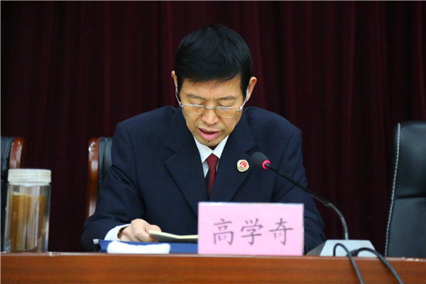 市院黨組成員、副檢察長高學(xué)奇主持會議.JPG