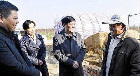 余學友到遂平縣聯(lián)系點調(diào)研指導脫貧攻堅工作