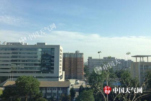 今天早晨，北京天氣晴好。
