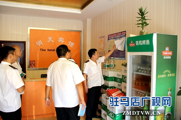 （圖一、檢查賓館衛(wèi)生監(jiān)督信息欄）.jpg