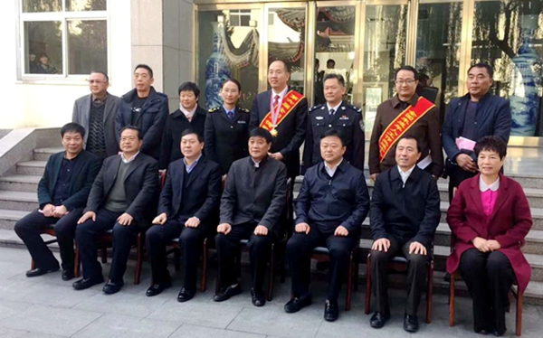 駐馬店市召開(kāi)受全國(guó)表彰精神文明建設(shè)工作先進(jìn)單位先進(jìn)個(gè)人座談會(huì)