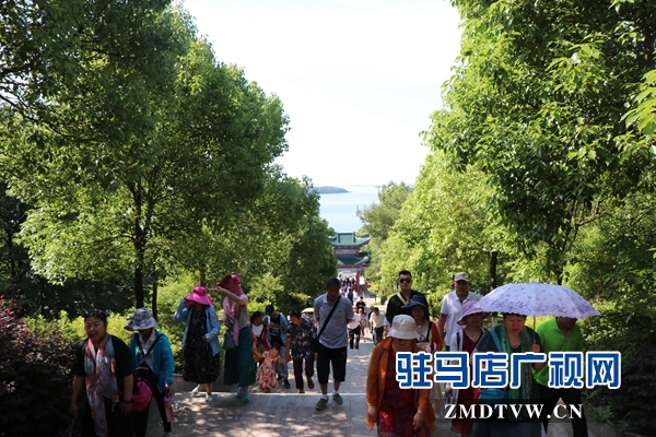 駐馬店100余人綜合團(tuán)隊(duì)到湖北鐘祥、荊門兩地踩線旅游