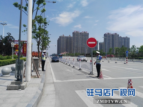 駐馬店:高溫下的魅力“警”色