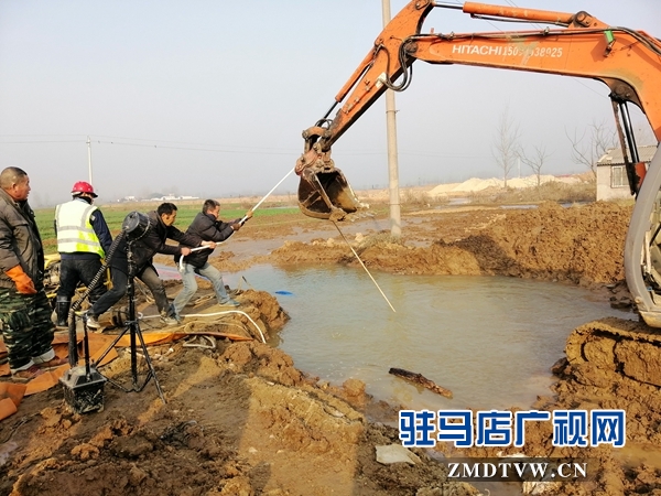 二水廠水管爆裂處蓄水嚴(yán)重 通水時(shí)間暫無(wú)法確定