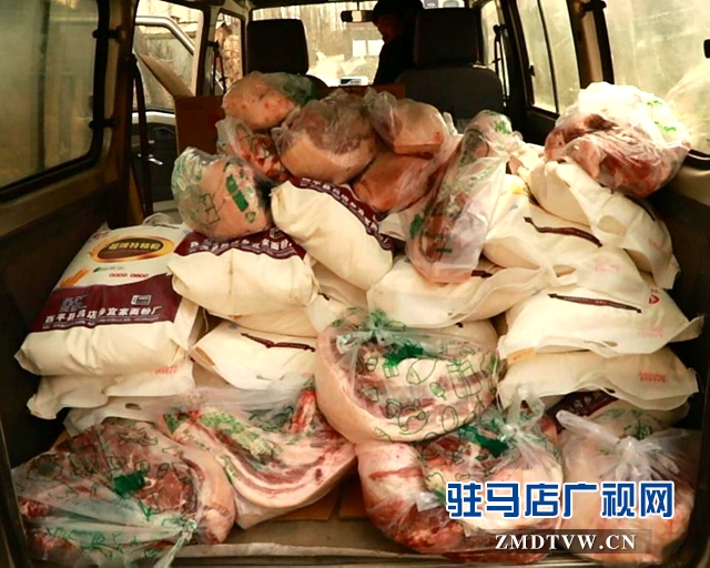 西平縣柏城街道辦事處負(fù)責(zé)人慰問(wèn)貧困群眾