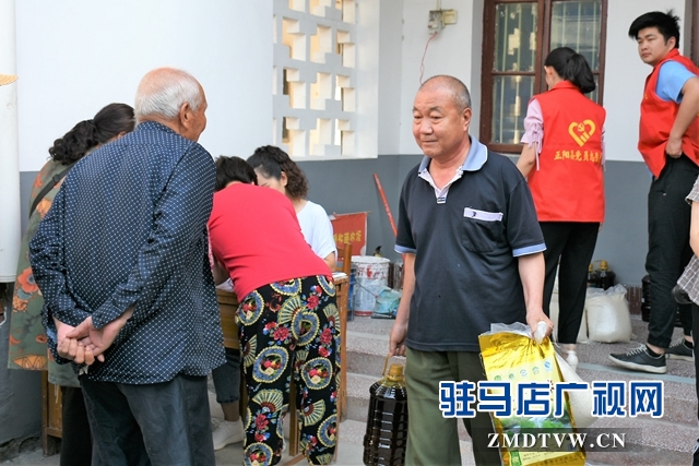 正陽(yáng)建工集團(tuán)端午情系老職工