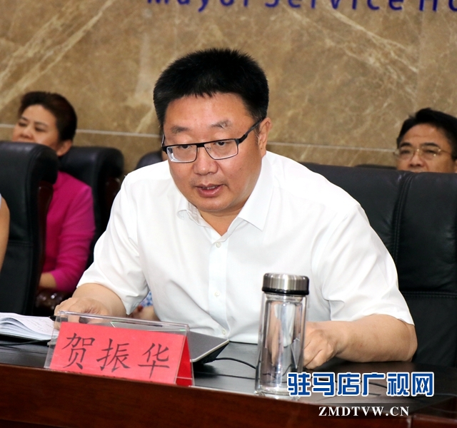 賀振華接聽12345市長熱線 拖欠農(nóng)民工工資是反映熱點(diǎn)