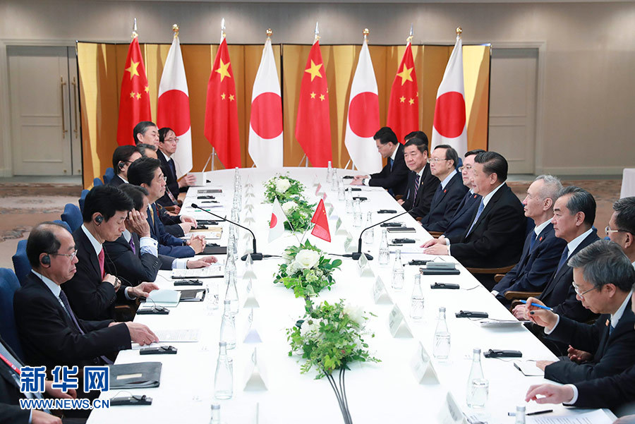 習(xí)近平會見日本首相安倍晉三