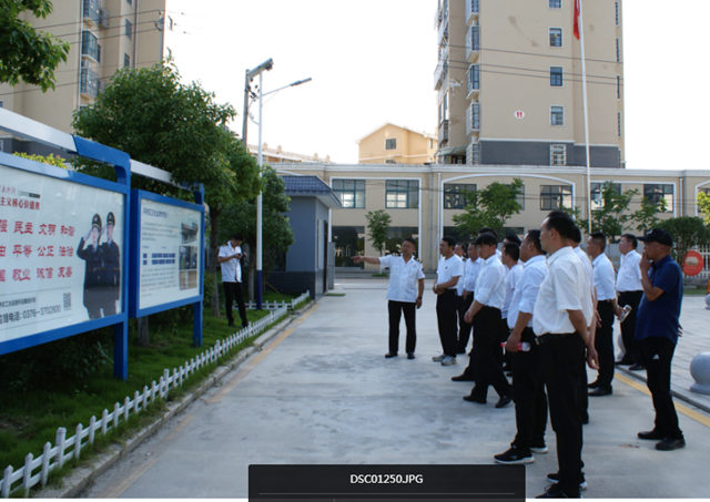 確山縣衛(wèi)生計生監(jiān)督所到信陽市平橋區(qū)衛(wèi)生監(jiān)督所交流學(xué)習(xí)