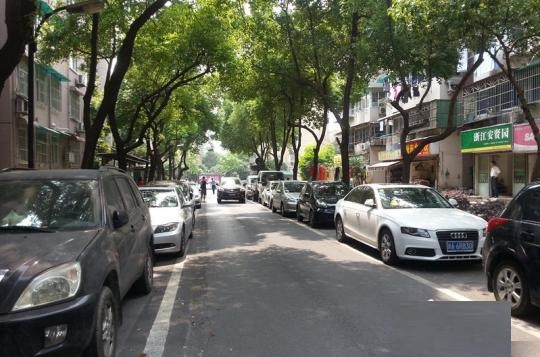 駐馬店市政府加強對全市干線公路兩側建筑控制區(qū)的管理