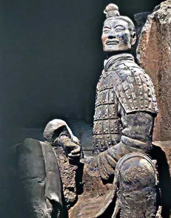 1974年的兵馬俑復(fù)活事件是真是假？兵馬俑真的是用活人燒出來(lái)的嗎 
