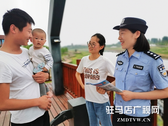 奮斗是青春最亮麗的底色