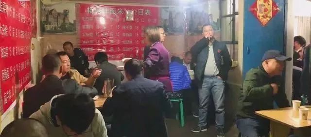 深夜食堂：攢勁弟弟帶你吃！烏魯木齊十大經(jīng)典拌面館，咱新疆人就好這口... 