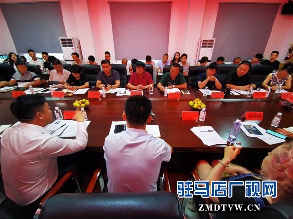 駐馬店市企業(yè)家協(xié)會成功召開中加國際產業(yè)合作發(fā)展論壇懇談會為北美考察團獻策獻力