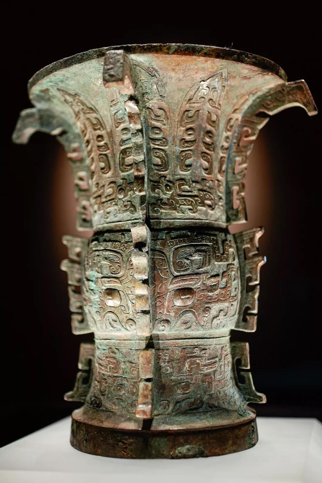 山西青銅博物館開館 | 2000余件國(guó)之重器從遠(yuǎn)古睡夢(mèng)中醒來(lái)，青銅變王者 