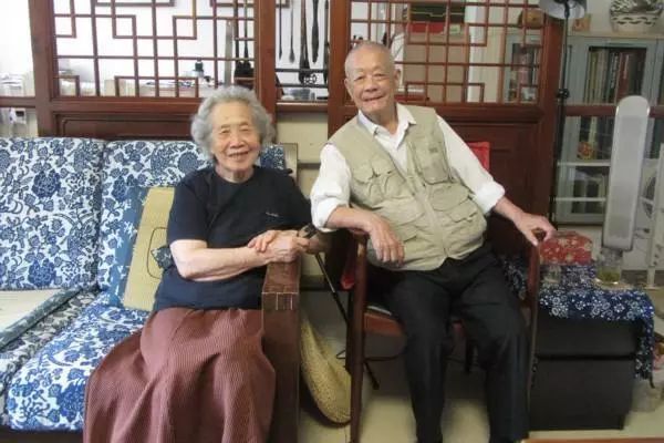 “神秘人物”出現(xiàn)！人民幣原來是他們設(shè)計(jì)的~ 