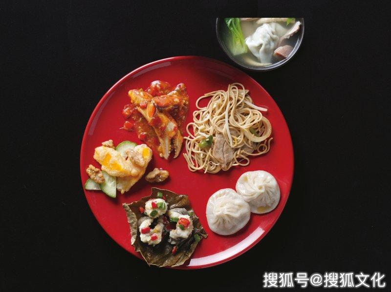 西方人知道中餐有多好吃，可他們還是放不下對中國的偏見？ 