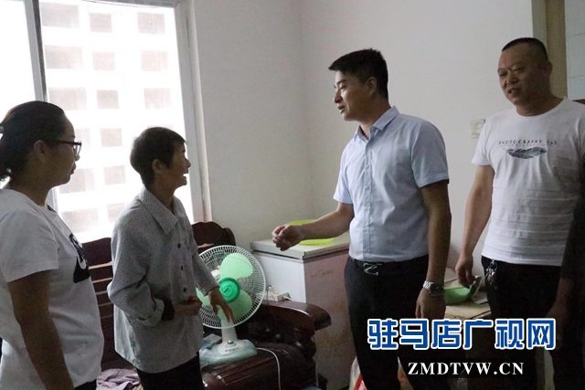 中秋來(lái)臨 愛(ài)心企業(yè)慰問(wèn)孤寡老人