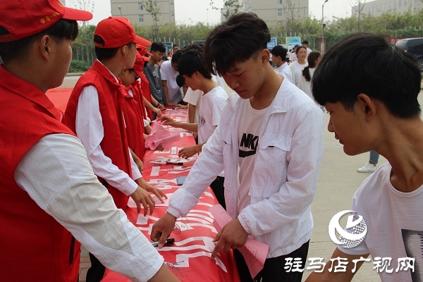 團(tuán)市委開展2019年網(wǎng)絡(luò)安全宣傳周青少年日主題宣傳活動