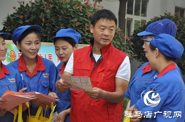 正陽(yáng)縣總工會(huì)開展網(wǎng)絡(luò)安全宣傳進(jìn)企業(yè)活動(dòng)
