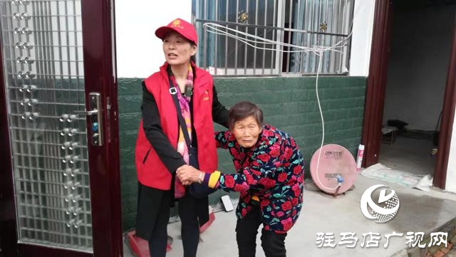 駐馬店廣播電視臺開展“不忘初心、牢記使命黨員”志愿者活動