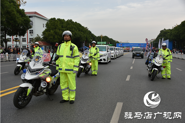平輿縣公安局出色完成上河城•2019平輿國際半程馬拉松賽的安保任務