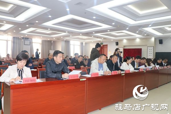 駐馬店市生豬穩(wěn)產(chǎn)保供工作開展情況新聞發(fā)布會舉行