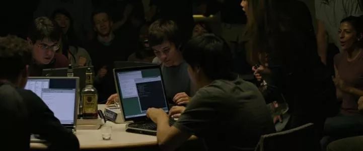 每一場過勞死，既是個(gè)人的悲劇也是社會的悲劇