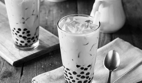 含奶精和咖啡因，孕婦和兒童慎飲奶茶