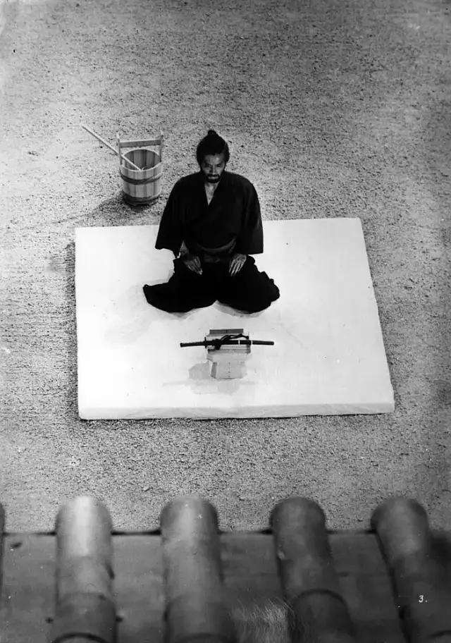日本撤僑官員自殺并非謝罪 “切腹自殺”傳統(tǒng)是如何演變的？