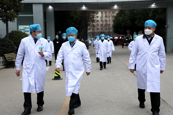 陳星：堅(jiān)決筑牢人民群眾健康安全防線