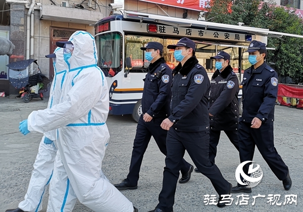 老街派出所成立黨員突擊隊(duì) 讓黨旗在抗疫最前線(xiàn)飄揚(yáng)