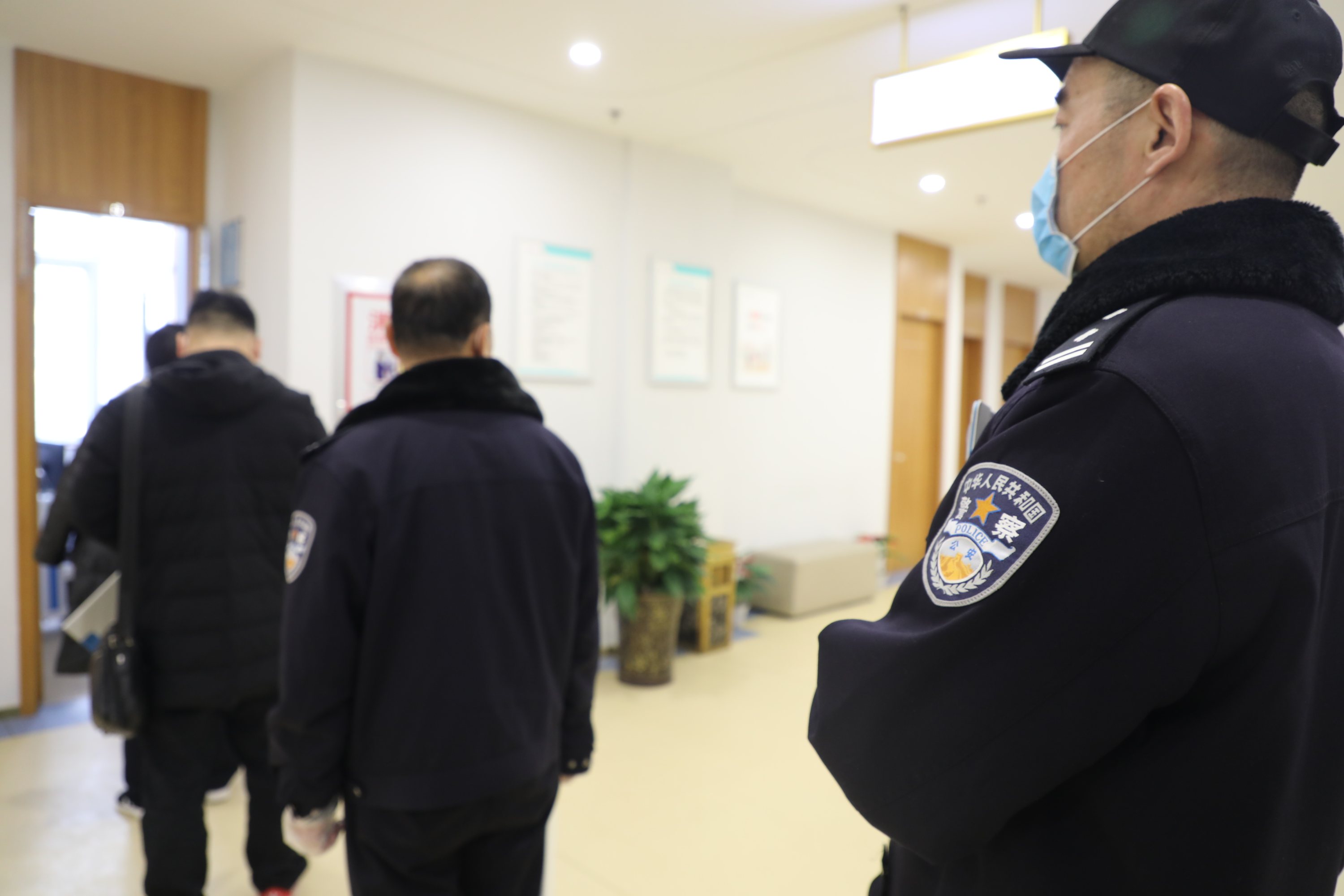 駐馬店市叢山體檢中心為疫情防控一線的公安民警免費(fèi)體檢送健康