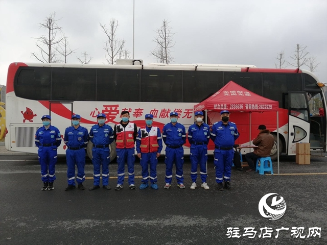 獻(xiàn)血救人“疫”不容辭，新蔡縣727人參與無(wú)償獻(xiàn)血