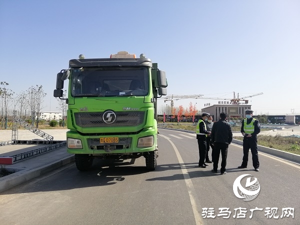 市區(qū)集中治理大貨車、農用車等闖禁區(qū)違法行為