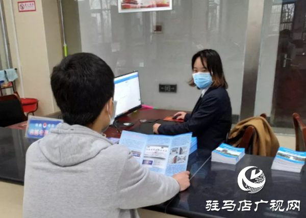 汝南縣公共法律服務(wù)中心開展“防范疫情，法治同行”法治宣傳活動(dòng)