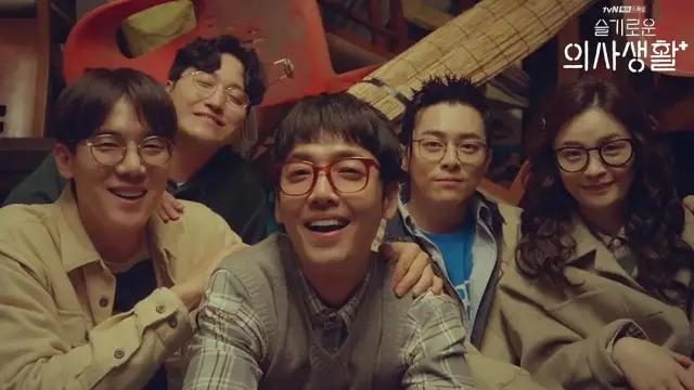 播了4集穩(wěn)拿9.3分，《請回答1988》導(dǎo)演新作果然魅力無限！ 