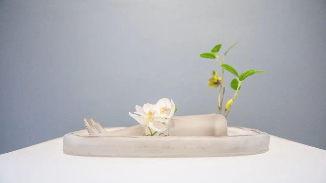 85后中國(guó)姑娘玩玻璃震驚日本，斬獲藝術(shù)大獎(jiǎng)，驚艷數(shù)萬(wàn)網(wǎng)友：玻璃還能這么玩？ 