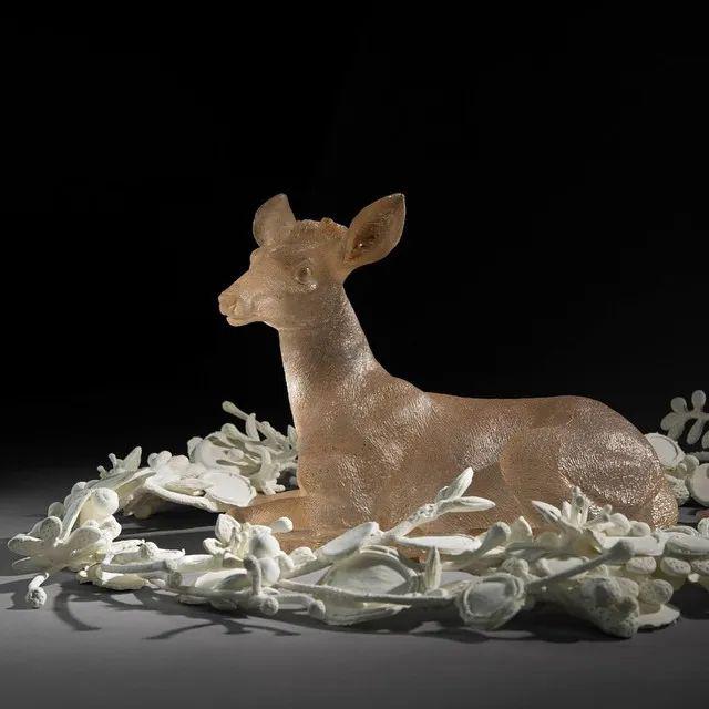 85后中國(guó)姑娘玩玻璃震驚日本，斬獲藝術(shù)大獎(jiǎng)，驚艷數(shù)萬(wàn)網(wǎng)友：玻璃還能這么玩？ 