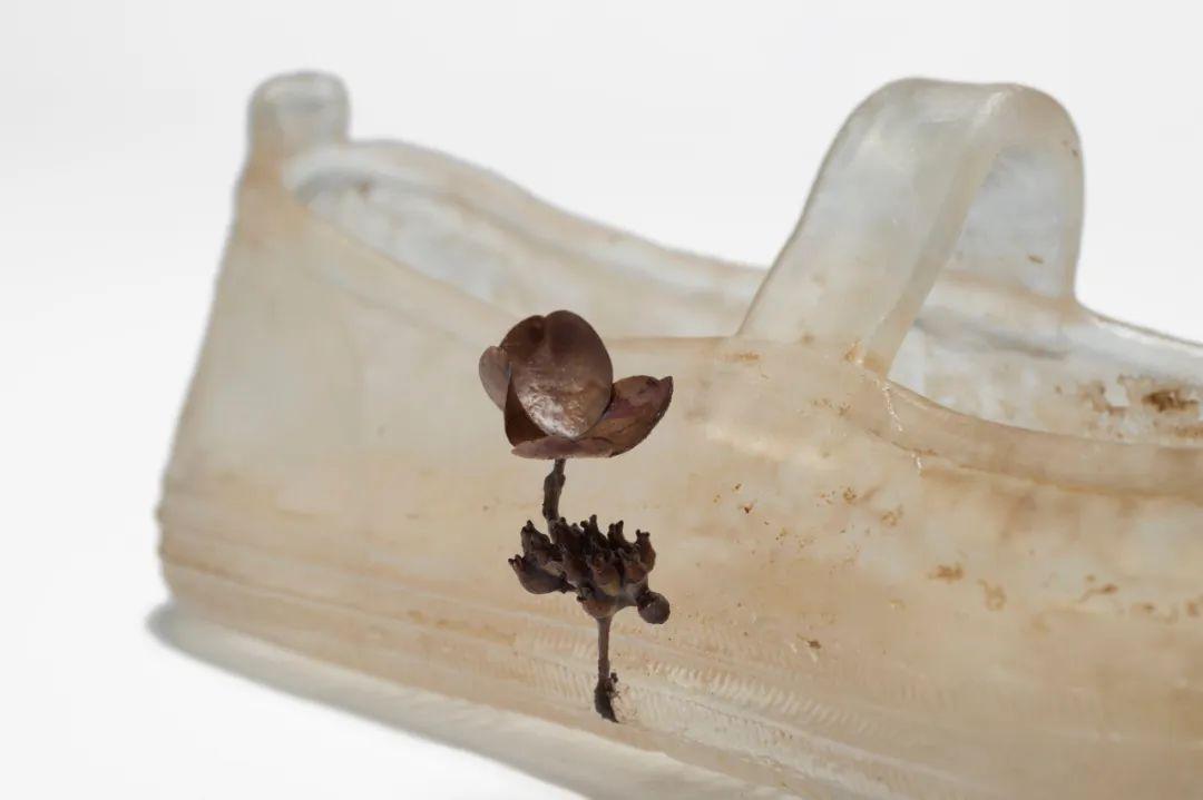 85后中國(guó)姑娘玩玻璃震驚日本，斬獲藝術(shù)大獎(jiǎng)，驚艷數(shù)萬(wàn)網(wǎng)友：玻璃還能這么玩？ 