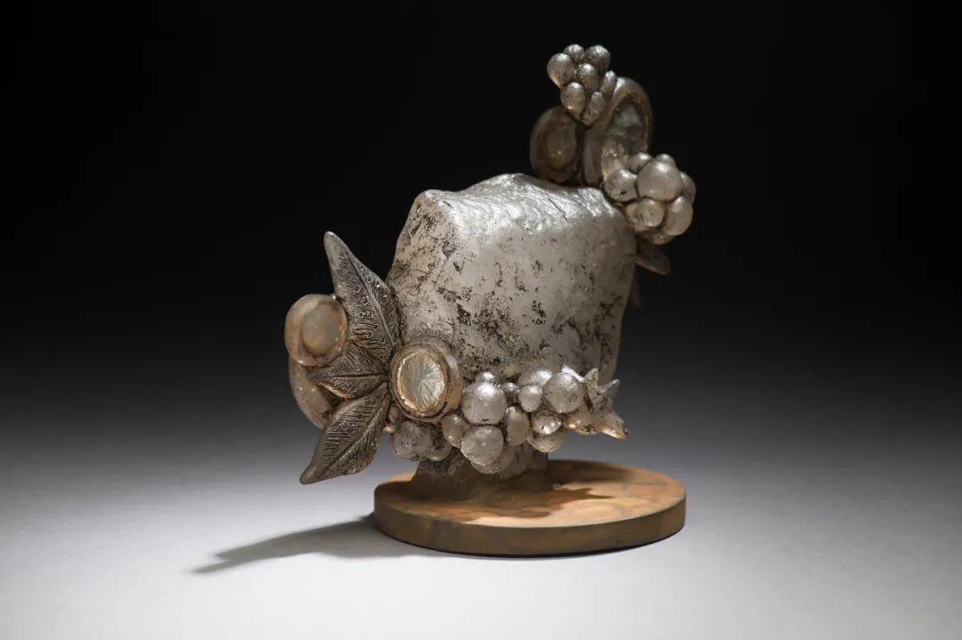 85后中國(guó)姑娘玩玻璃震驚日本，斬獲藝術(shù)大獎(jiǎng)，驚艷數(shù)萬(wàn)網(wǎng)友：玻璃還能這么玩？ 