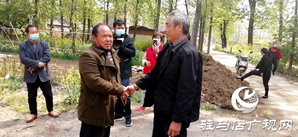 流浪24年，王洪偉終于回家了