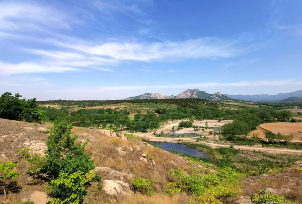 泌陽縣下碑寺，驚現(xiàn)天然“開”字石……