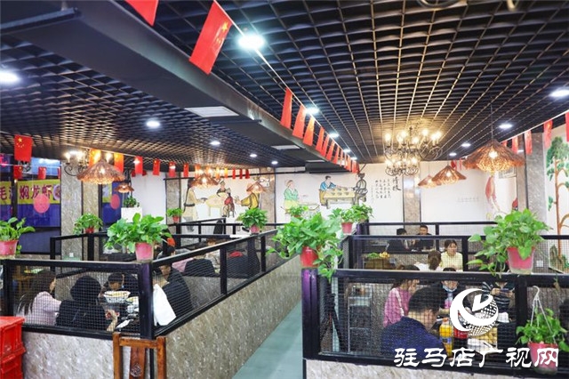 19.9元吃小龍蝦！三毛土鍋臺(tái)小龍蝦限時(shí)低價(jià)嘗鮮！快來燃爆你的味蕾！