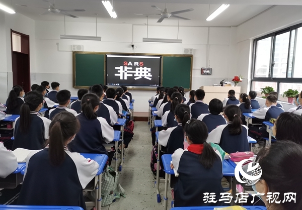 駐馬店市初中全面復(fù)學(xué)！小學(xué)高年級(jí)復(fù)學(xué)！同桌回來(lái)啦！